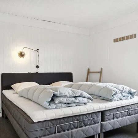 Holiday home Gundhild - 250m From The Sea In Djursland And Mols By Interhome *